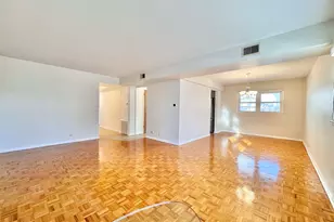 5200 Galitz St, Skokie, IL 60077 - Photo 6