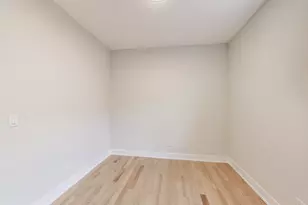 3339 N Ridgeway Ave, Chicago, IL 60618 - Photo 8