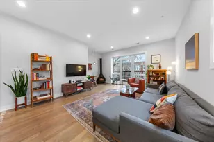 2150 W Foster Ave, Chicago, IL 60625 - Photo 6