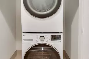 3339 N Ridgeway Ave, Chicago, IL 60618 - Photo 22