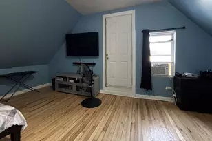 1041 N Ridgeway Ave, Chicago, IL 60651 - Photo 16