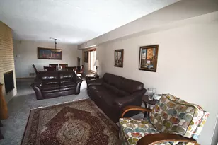 1S045 Spring Rd, Oakbrook Terrace, IL 60181 - Photo 22