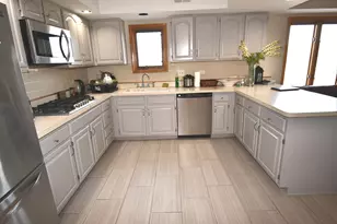 1S045 Spring Rd, Oakbrook Terrace, IL 60181 - Photo 14