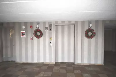 1S045 Spring Road #H2, Oakbrook Terrace, IL 60181 - Photo 8