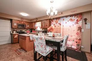 3805 Bertrand Ln, Beach Park, IL 60099 - Photo 10