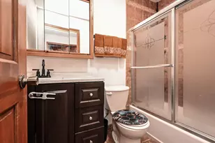 3805 Bertrand Ln, Beach Park, IL 60099 - Photo 24