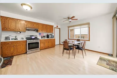 3518 Harvey Avenue, Berwyn, IL 60402 - Photo 6