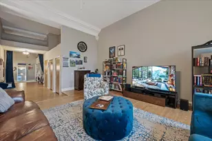 3323 N Paulina Ave, Chicago, IL 60657 - Photo 8