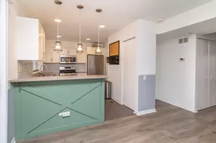 23 Carey Ln, Streamwood, IL 60107 - Photo 10