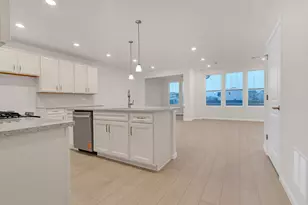 668 Switchgrass Wy, Bolingbrook, IL 60490 - Photo 2