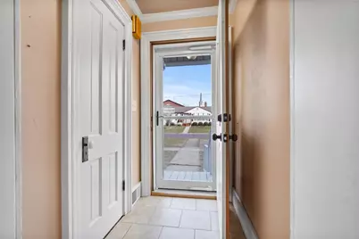 202 N Cherry Street, El Paso, IL 61738 - Photo 2