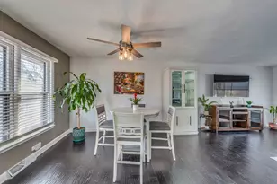 121 S Addison Rd, Wood Dale, IL 60191 - Photo 8