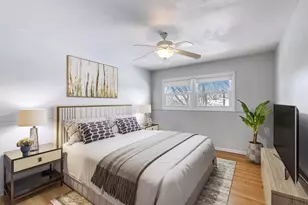 2002 N Eastwood Dr, Arlington Heights, IL 60004 - Photo 22