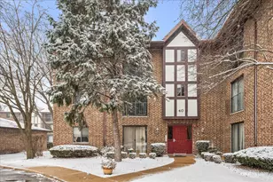 40 Harbor Ct, Naperville, IL 60565 - Photo 1