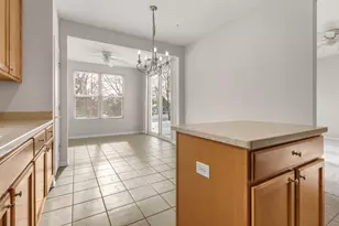 2982 Ravinia Cir, Mundelein, IL 60060 - Photo 6