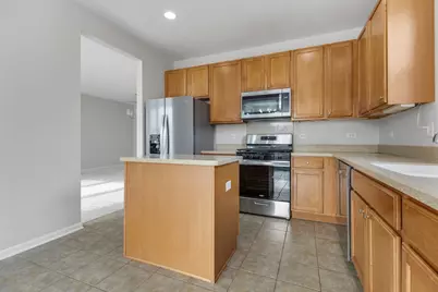 2982 Ravinia Circle, Mundelein, IL 60060 - Photo 4