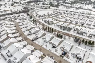 2982 Ravinia Cir, Mundelein, IL 60060 - Photo 32