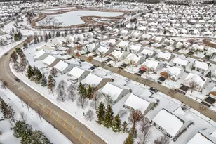 2982 Ravinia Cir, Mundelein, IL 60060 - Photo 36