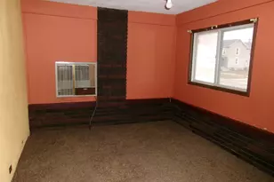 608 N Wasson St, Streator, IL 61364 - Photo 6