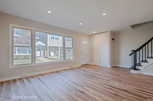 264 Bay St, Wood Dale, IL 60191 - Photo 2