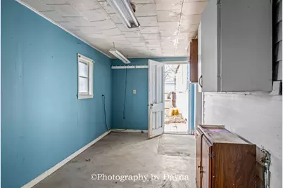 317 N Thomas Street, Martinton, IL 60951 - Photo 16