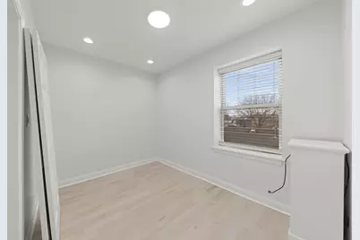 [Address not provided], Chicago, IL 60651 - Photo 16