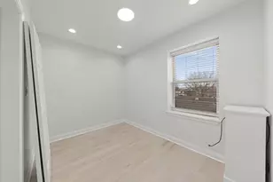 [Address not provided], Chicago, IL 60651 - Photo 16