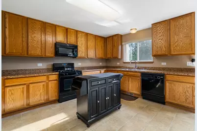 16320 Spring Creek Lane, Plainfield, IL 60586 - Photo 8