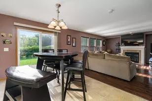 16320 Spring Creek Ln, Plainfield, IL 60586 - Photo 12