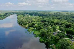 1698 Bittersweet Dr, Saint Anne, IL 60964 - Photo 44