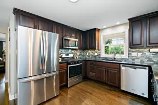 1698 Bittersweet Dr, Saint Anne, IL 60964 - Photo 10