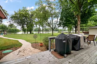 1698 Bittersweet Dr, Saint Anne, IL 60964 - Photo 32