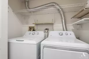 7418 Linden Dr, Justice, IL 60458 - Photo 14