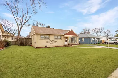 5047 N Cumberland Avenue, Norridge, IL 60706 - Photo 2