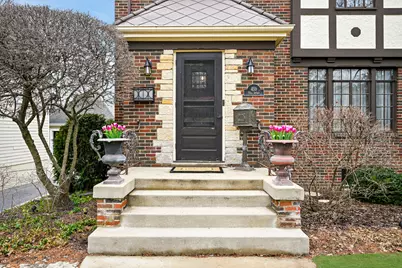 459 Hill Avenue, Glen Ellyn, IL 60137 - Photo 2