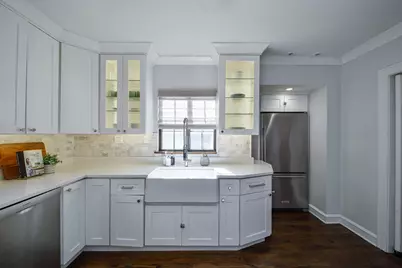 459 Hill Avenue, Glen Ellyn, IL 60137 - Photo 8