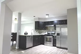 245 Carlisle Ave, Westmont, IL 60559 - Photo 12