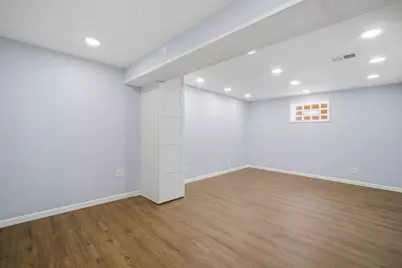 7525 Karlov Avenue, Skokie, IL 60076 - Photo 24