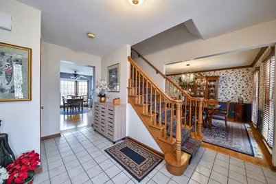 131 Christina Circle, Wheaton, IL 60189 - Photo 2