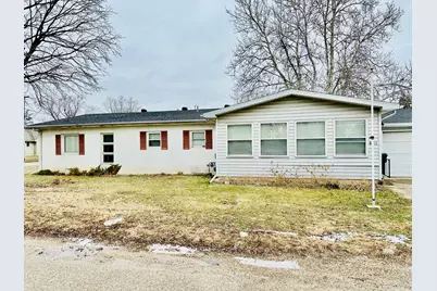401 E 12th Street, Streator, IL 61364 - Photo 1