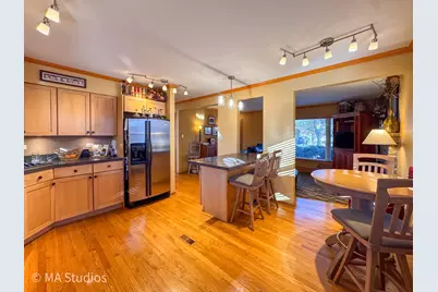 8536 Kedvale Avenue, Skokie, IL 60076 - Photo 8