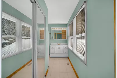 1818 Hawk Lane, Elk Grove Village, IL 60007 - Photo 18