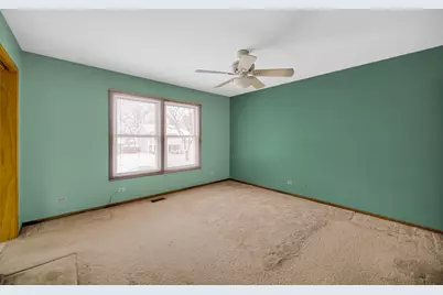 1818 Hawk Lane, Elk Grove Village, IL 60007 - Photo 16