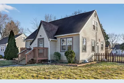 950 Spruce Street, Aurora, IL 60506 - Photo 2