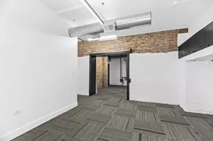 153 W Ohio St, Chicago, IL 60654 - Photo 6