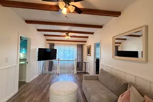 28048 N Hickory Ln, Wauconda, IL 60084 - Photo 2