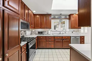 201 Ellis Ave, Normal, IL 61761 - Photo 8