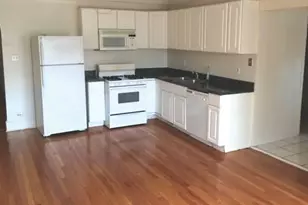 6926 S Paxton Ave, Chicago, IL 60649 - Photo 4