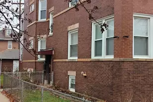 4222 N Laramie Ave, Chicago, IL 60641 - Photo 2