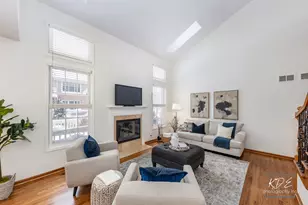 1512 Harbourtowne Pl, Naperville, IL 60564 - Photo 6